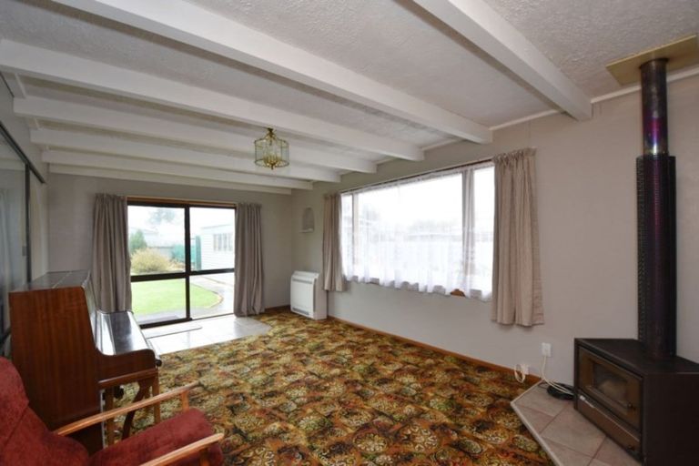 Photo of property in 76 Mcquarrie Street, Kingswell, Invercargill, 9812