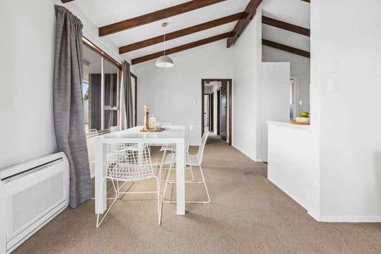 Photo of property in 5 Betula Place, Parklands, Christchurch, 8083