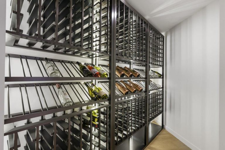 Photo of property in 61a Churchill Road, Murrays Bay, Auckland, 0630