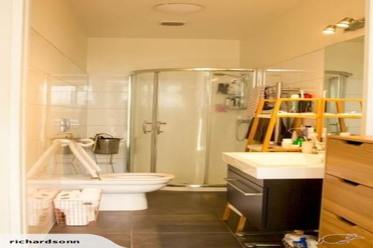 Photo of property in 25u4 Home Street, Mount Victoria, Wellington, 6011