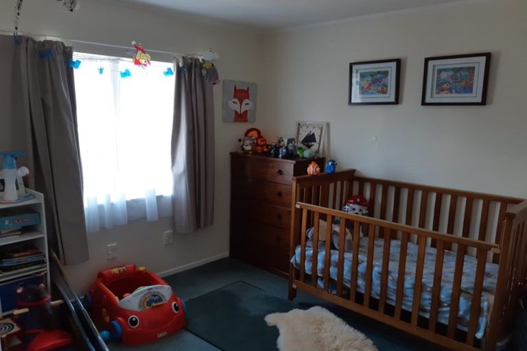 Photo of property in 1/20 Starforth Place, Henderson, Auckland, 0612