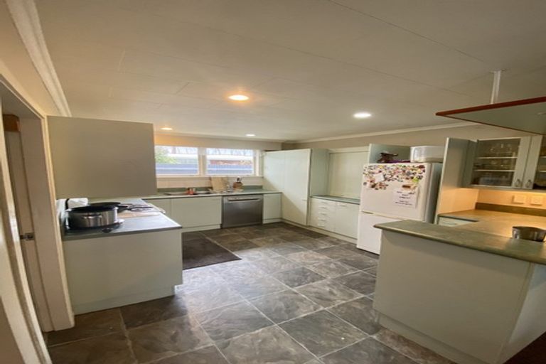 Photo of property in 6 Stretton Street, Bishopdale, Christchurch, 8053