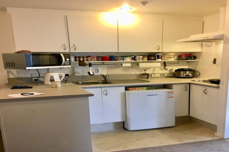 Photo of property in Capital Hill Apartments, 11/54u Hill Street, Thorndon, Wellington, 6011