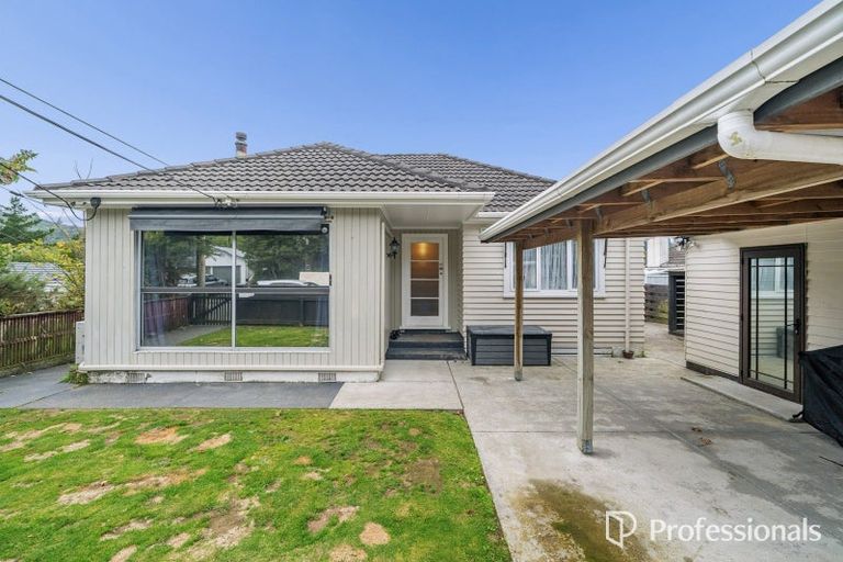 Photo of property in 45 Stanley Street, Wainuiomata, Lower Hutt, 5014