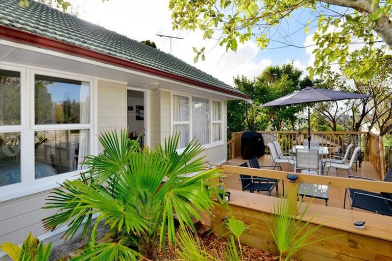 Photo of property in 39a Seaview Road, Glenfield, Auckland, 0629