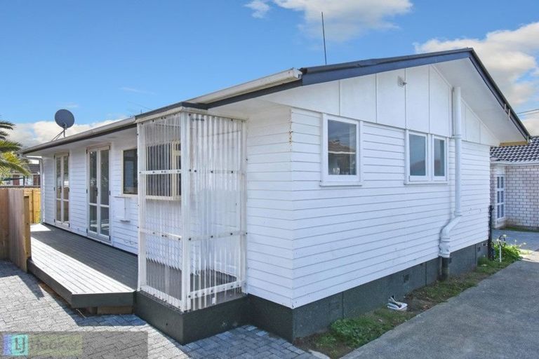Photo of property in 18b Mervan Street, Mangere East, Auckland, 2024