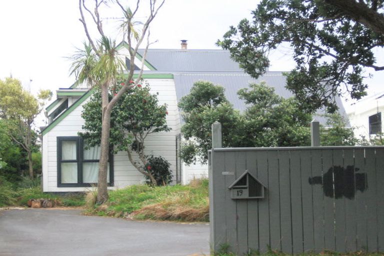Photo of property in 19 Manly Street, Paraparaumu Beach, Paraparaumu, 5032