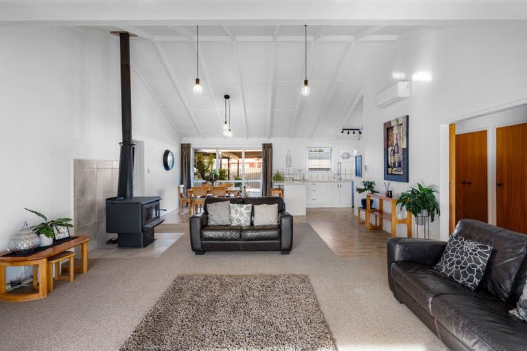 Photo of property in 11 Holyrood Street, Taradale, Napier, 4112