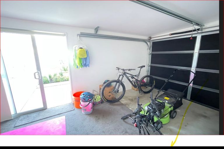 Photo of property in 4/33 Darvel Street, Riccarton, Christchurch, 8011