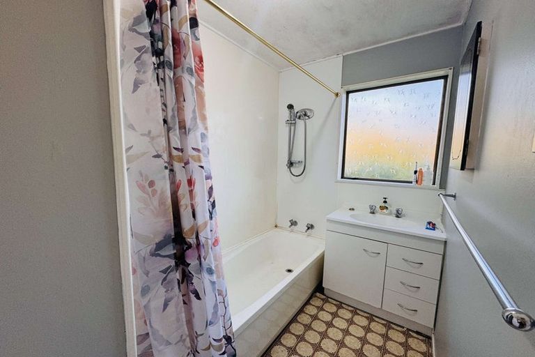 Photo of property in 11b Kaimanawa Street, Kelvin Grove, Palmerston North, 4414