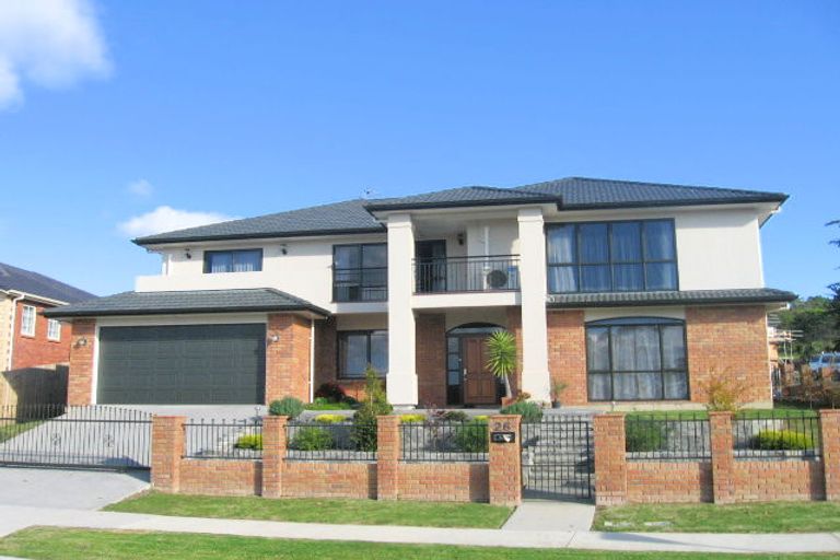 Photo of property in 26 Fairford Avenue, Henderson, Auckland, 0612