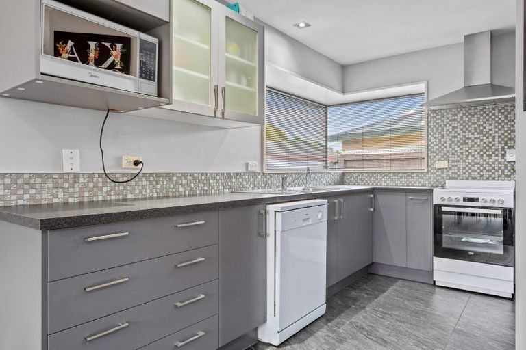 Photo of property in 17 Ranger Street, Mairehau, Christchurch, 8052