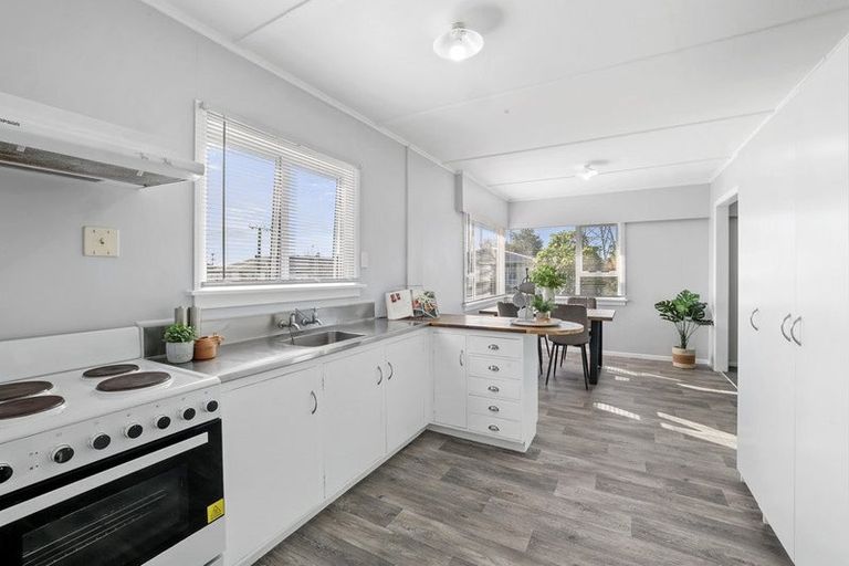 Photo of property in 18d Saxton Road, Upper Vogeltown, New Plymouth, 4310