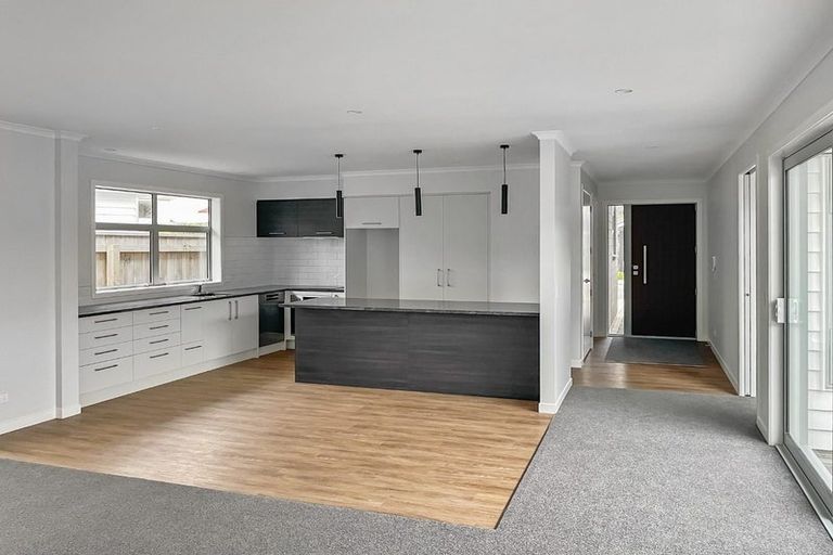 Photo of property in 18 Te Ara O Motutawa, Avalon, Lower Hutt, 5011