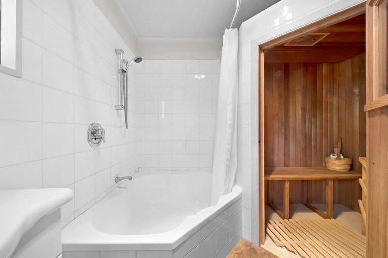 Photo of property in 2 Wellswood Way, Lower Shotover, Queenstown, 9371