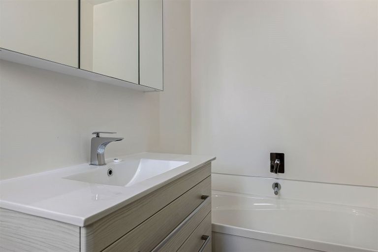 Photo of property in 170a Fitzgerald Avenue, Christchurch Central, Christchurch, 8011