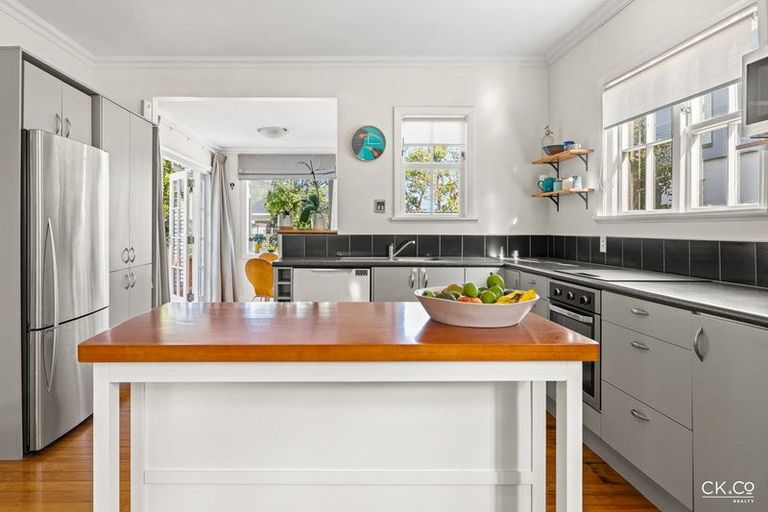 Photo of property in 26 Thornycroft Avenue, Epuni, Lower Hutt, 5011