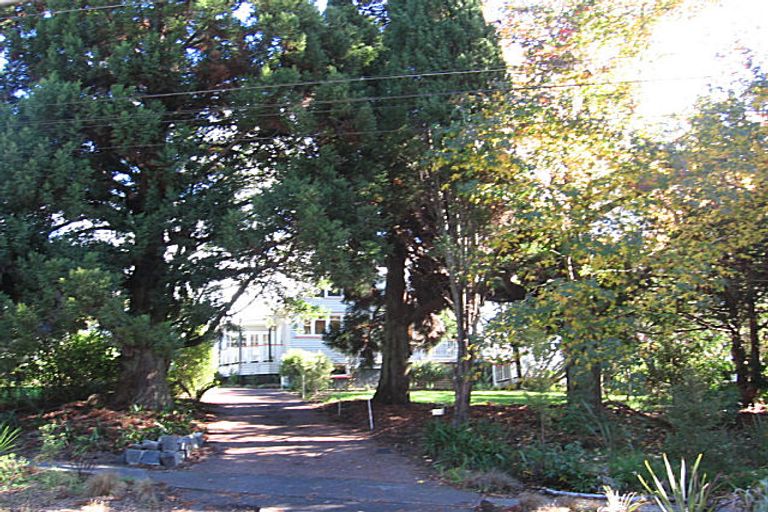 Photo of property in 111 Konini Road, Titirangi, Auckland, 0604