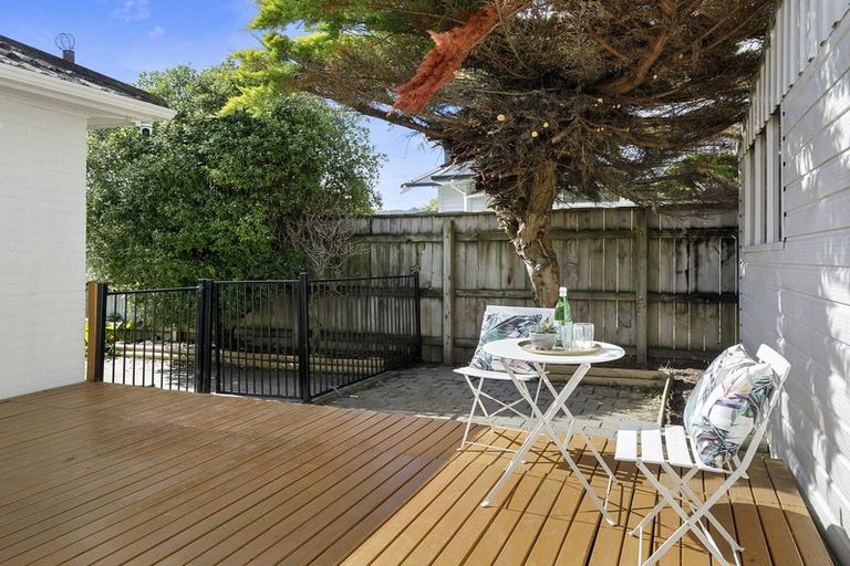 Photo of property in 10 Merton Street, Trentham, Upper Hutt, 5018