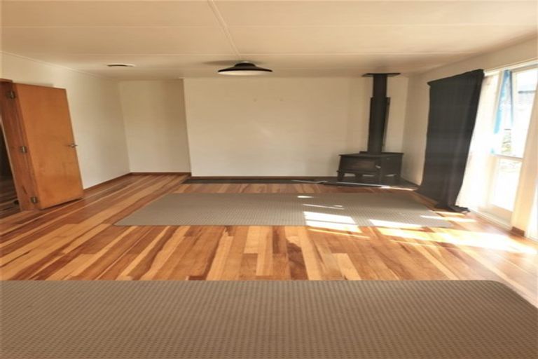 Photo of property in 22 Matai Street, Waiuku, 2123