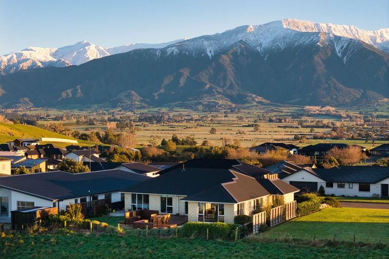 Photo of property in 24 Miromiro Drive, Kaikoura, 7300