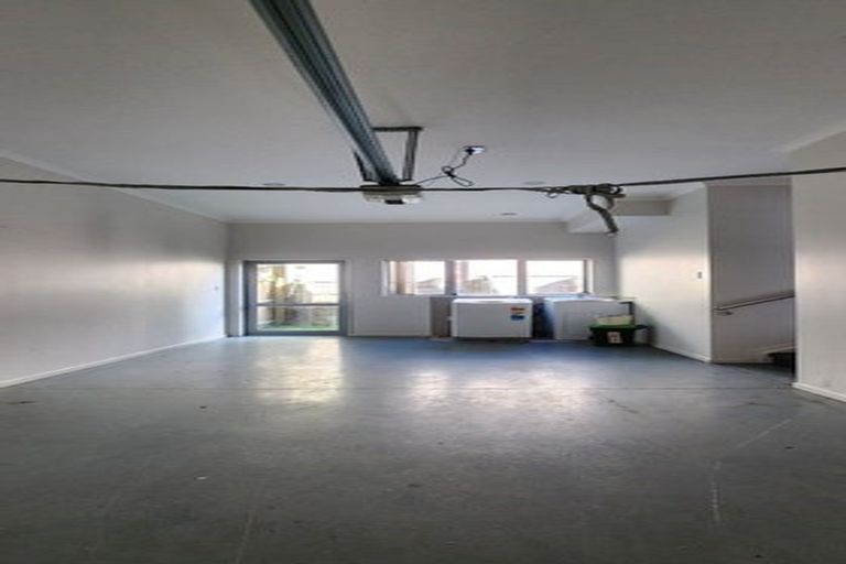 Photo of property in 10a Malte Brun Place, Papatoetoe, Auckland, 2025