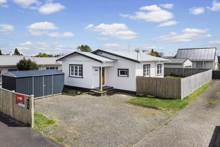 Photo of property in 15 Maitland Street, Frankton, Hamilton, 3204