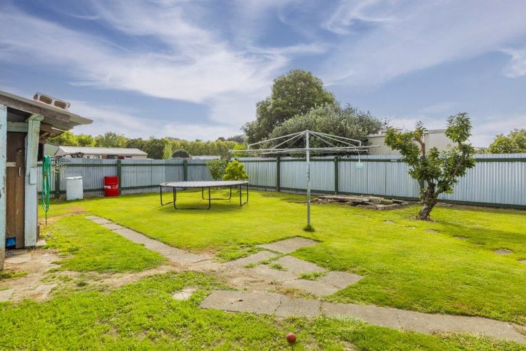Photo of property in 32 Bibby Street, Waipawa, 4210