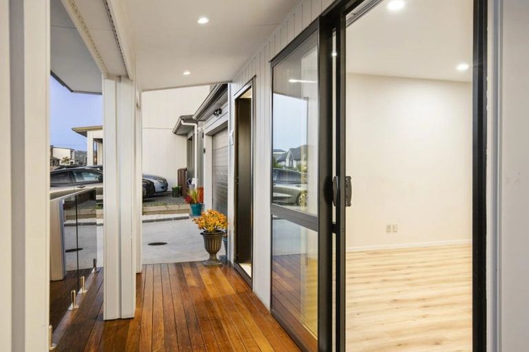Photo of property in 24 Weri Road, Karaka, Papakura, 2113