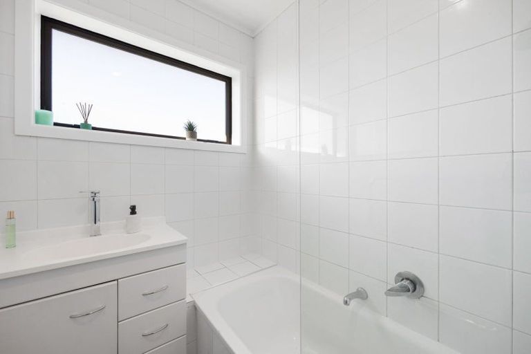 Photo of property in 98 Bruce Avenue, Glenview, Hamilton, 3206