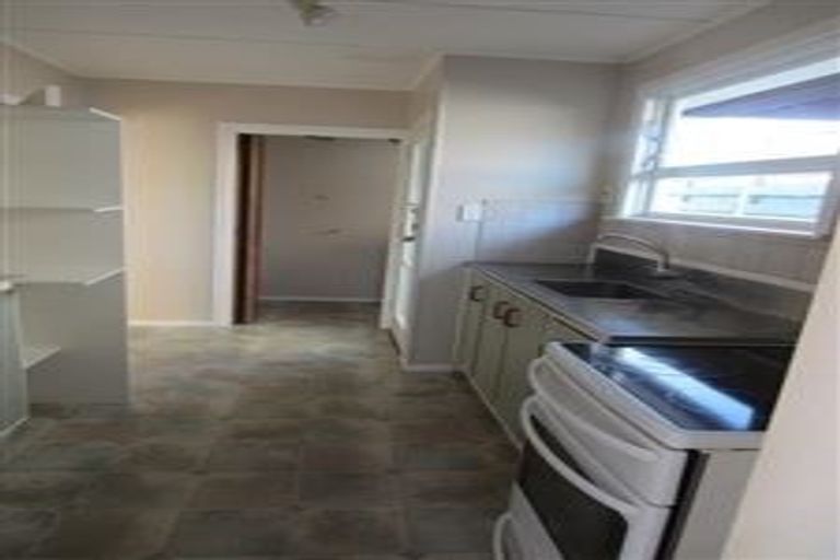 Photo of property in 66 Mark Avenue, Paparangi, Wellington, 6037