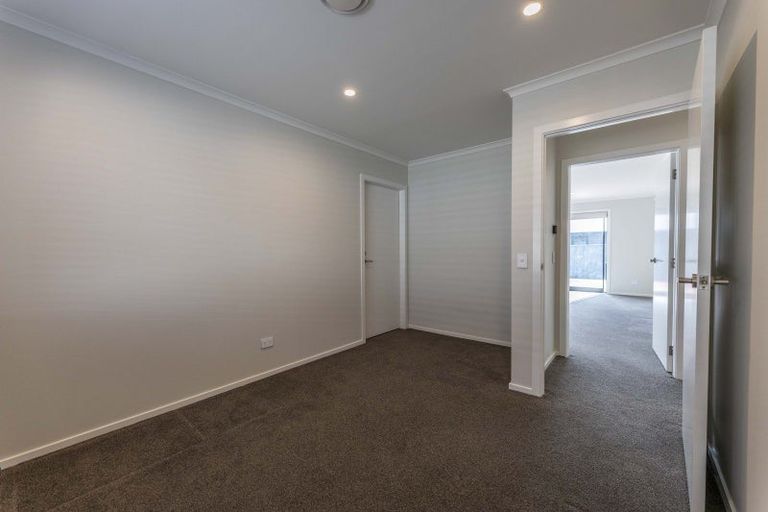 Photo of property in 6 Corsica Court, Fitzherbert, Palmerston North, 4410