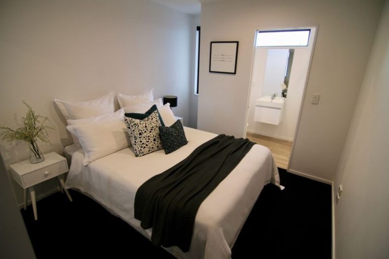 Photo of property in 138e Holly Road, St Albans, Christchurch, 8014