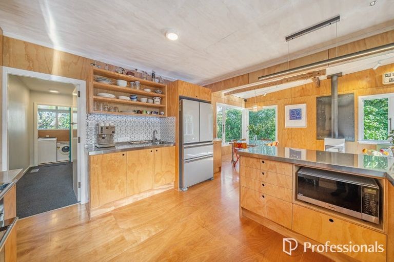 Photo of property in 20 London Road, Korokoro, Lower Hutt, 5012