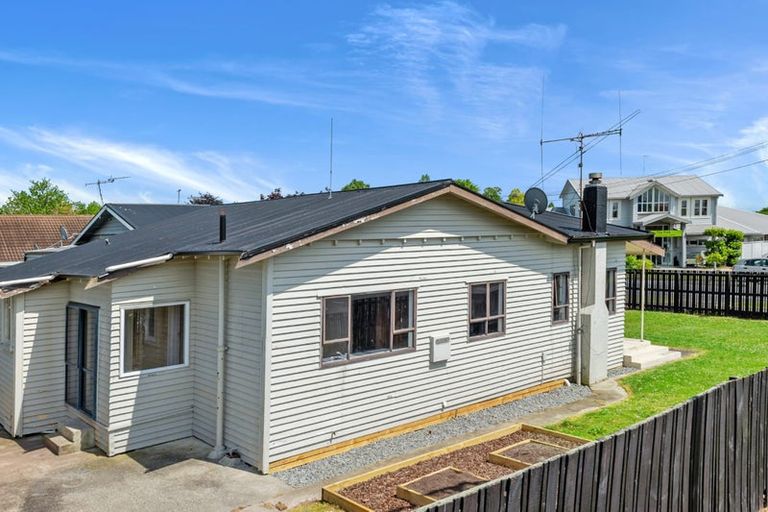 Photo of property in 104 Naylor Street, Hamilton East, Hamilton, 3216