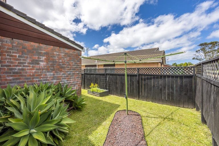 Photo of property in 59 The Grove, Red Beach, 0932