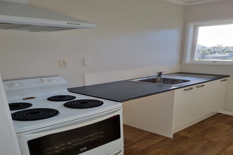 Photo of property in 16 Okareka Place, Pakuranga Heights, Auckland, 2010