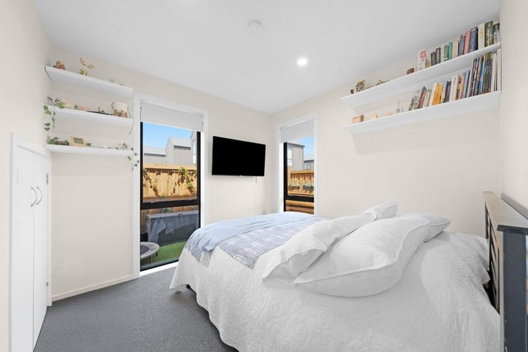 Photo of property in 640a Massey Road, Mangere, Auckland, 2022