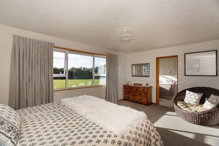 Photo of property in 239 Redcastle Road, Oamaru North, Oamaru, 9492