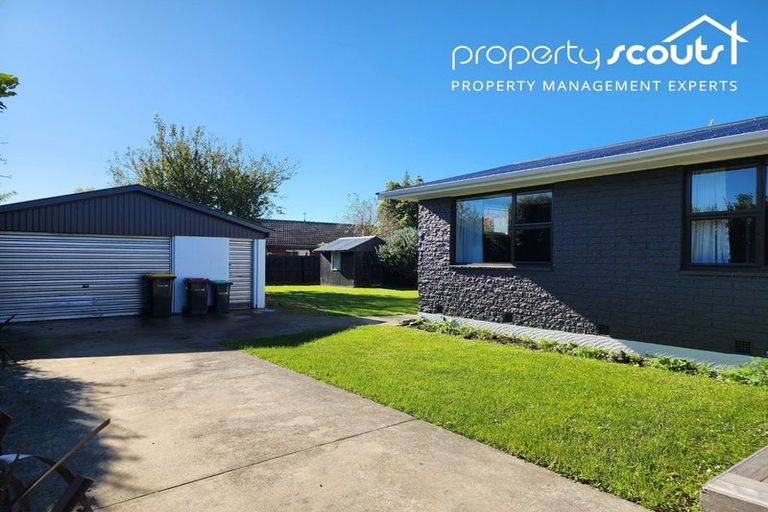Photo of property in 87 Farquhars Road, Redwood, Christchurch, 8051
