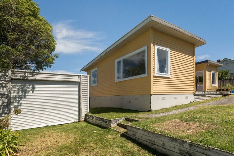 Photo of property in 8a Albert Street, Waihi, 3610