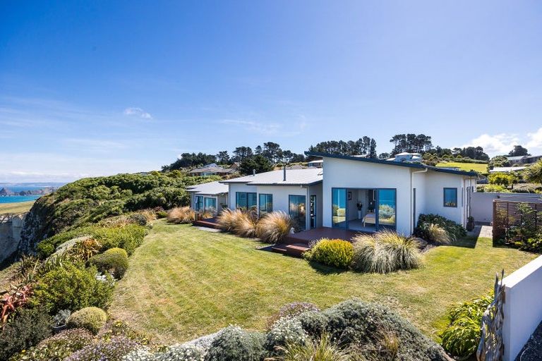 Photo of property in 25 Highgrove, Saint Clair, Dunedin, 9012