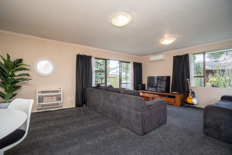 Photo of property in 5/64 Albert Street, Palmerston North, 4414