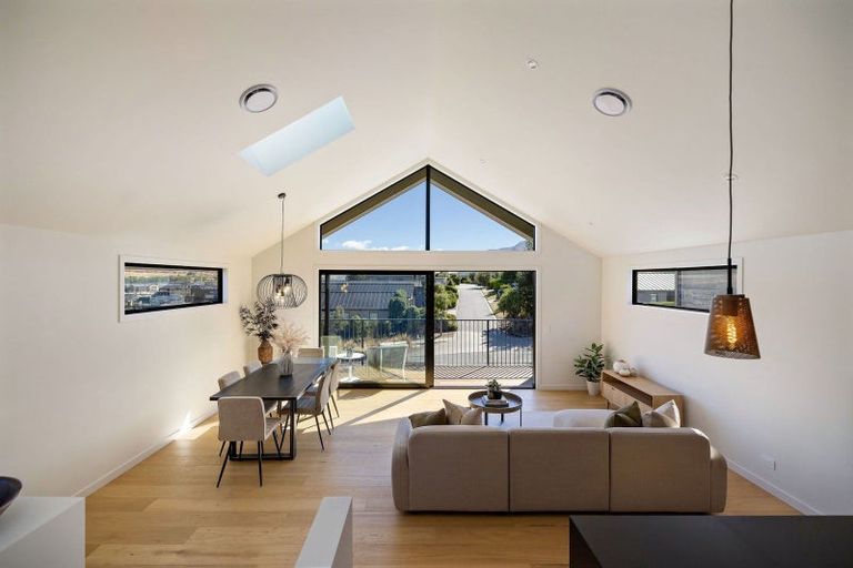 Photo of property in 45b Mcadam Drive, Jacks Point, Queenstown, 9371