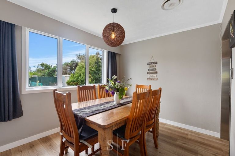 Photo of property in 33 Olive Terrace, Paraparaumu Beach, Paraparaumu, 5032