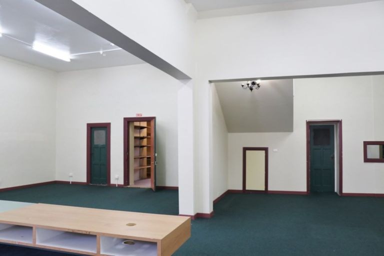 Photo of property in 56 Victoria Avenue, Waiuku, 2123