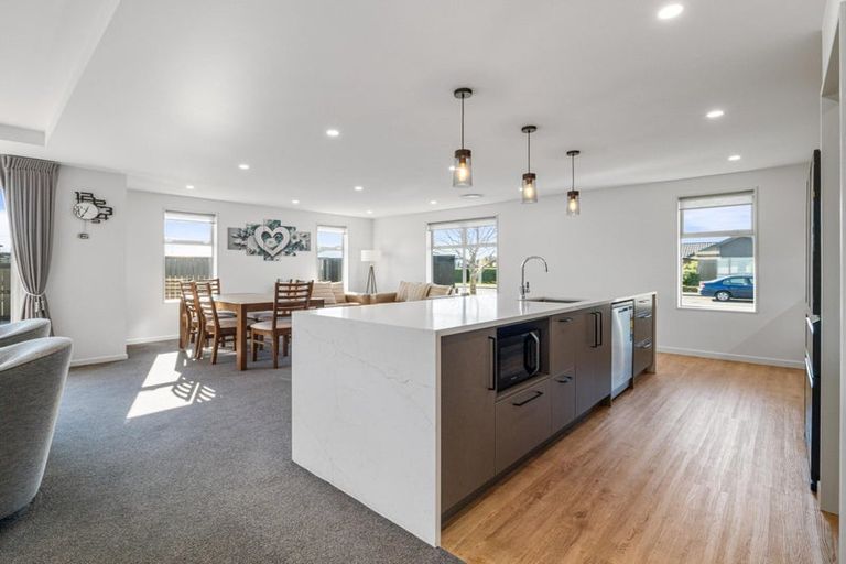 Photo of property in 119 Rannoch Drive, Broomfield, Christchurch, 8042