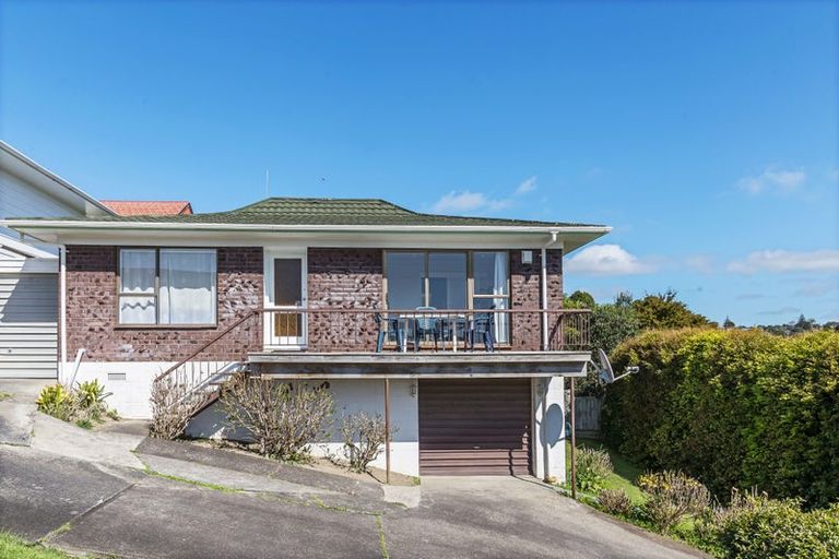 Photo of property in 2/36 Shanaway Rise, Hillcrest, Auckland, 0627