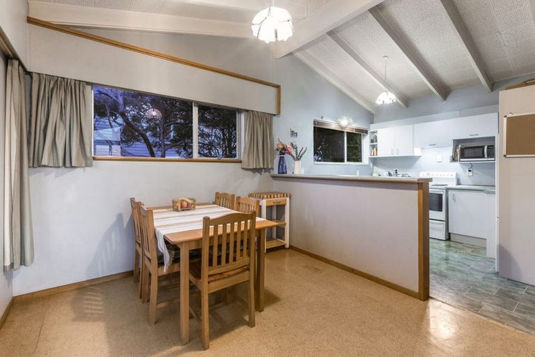 Photo of property in 22c Kahu Road, Paremata, Porirua, 5024