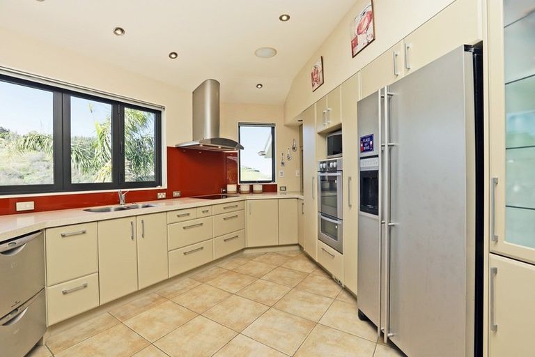 Photo of property in 102 Kent Terrace, Taradale, Napier, 4112